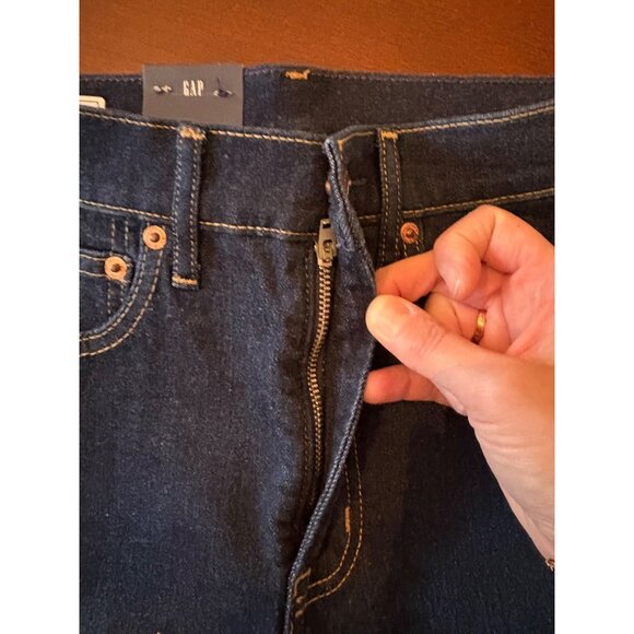 GAP 70s Flare High Rise Dark Wash Denim Jeans Size 27 or Size 4 LONG TALL - Picture 5 of 12
